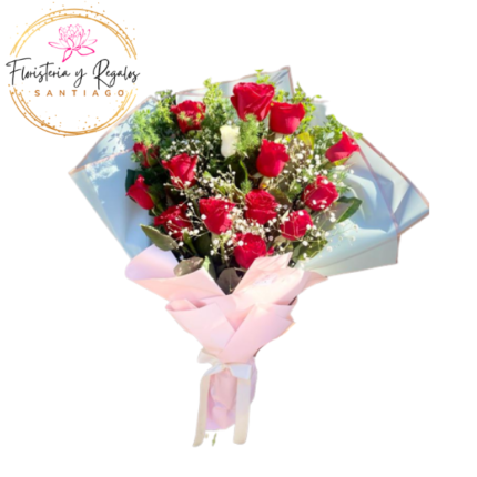 RAMO DE 15 ROSAS  FOLLAJE E ILUMINACION