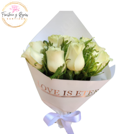 RAMO 10 ROSAS IMPORTADAS Y FOLLAJE