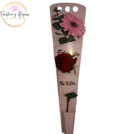 GERBERA Y ROSA CON CAJITA FELIZ